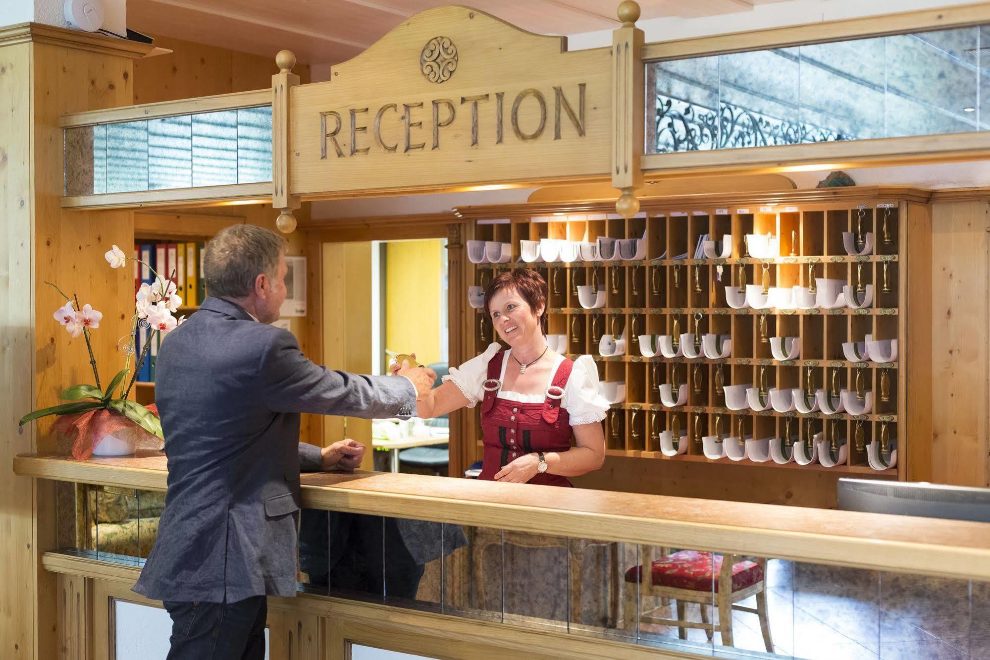 Hotel Alpenhof Sankt Jakob in Defereggen Eksteriør bilde