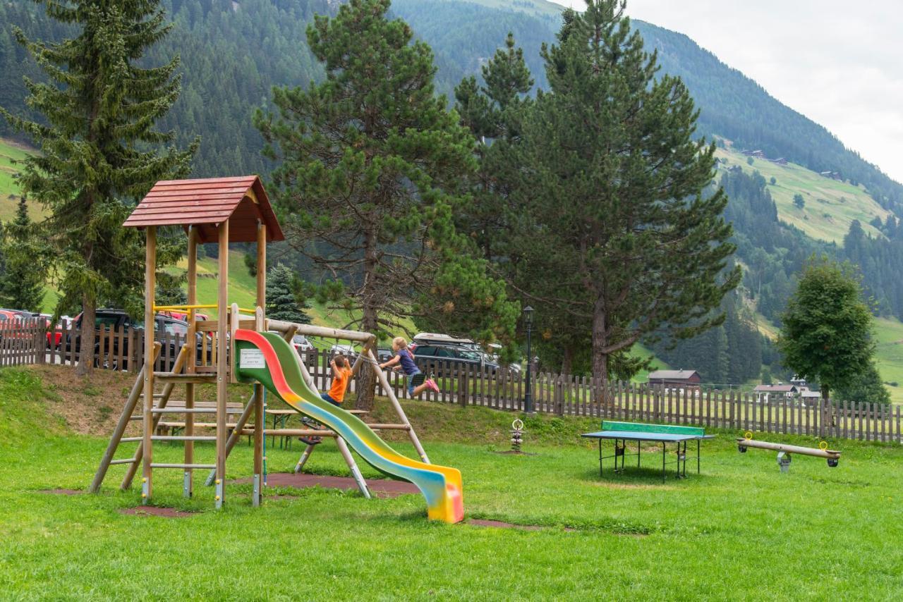 Hotel Alpenhof Sankt Jakob in Defereggen Eksteriør bilde